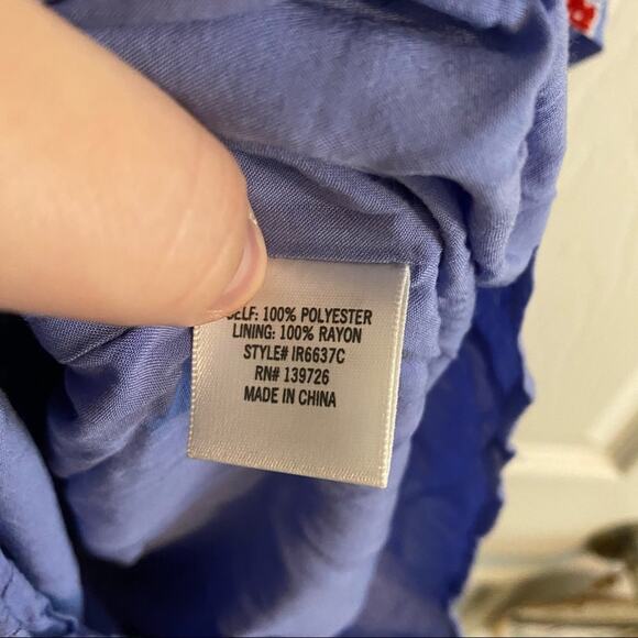 Blue Rain Paisley Print & Rose Romper / Shorts Jumpsuit Women's Size Small - Picture 7 of 9